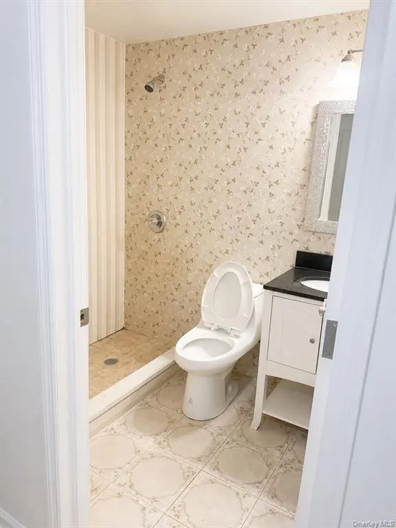 Flushing MLS#1027170 property listing photo 9