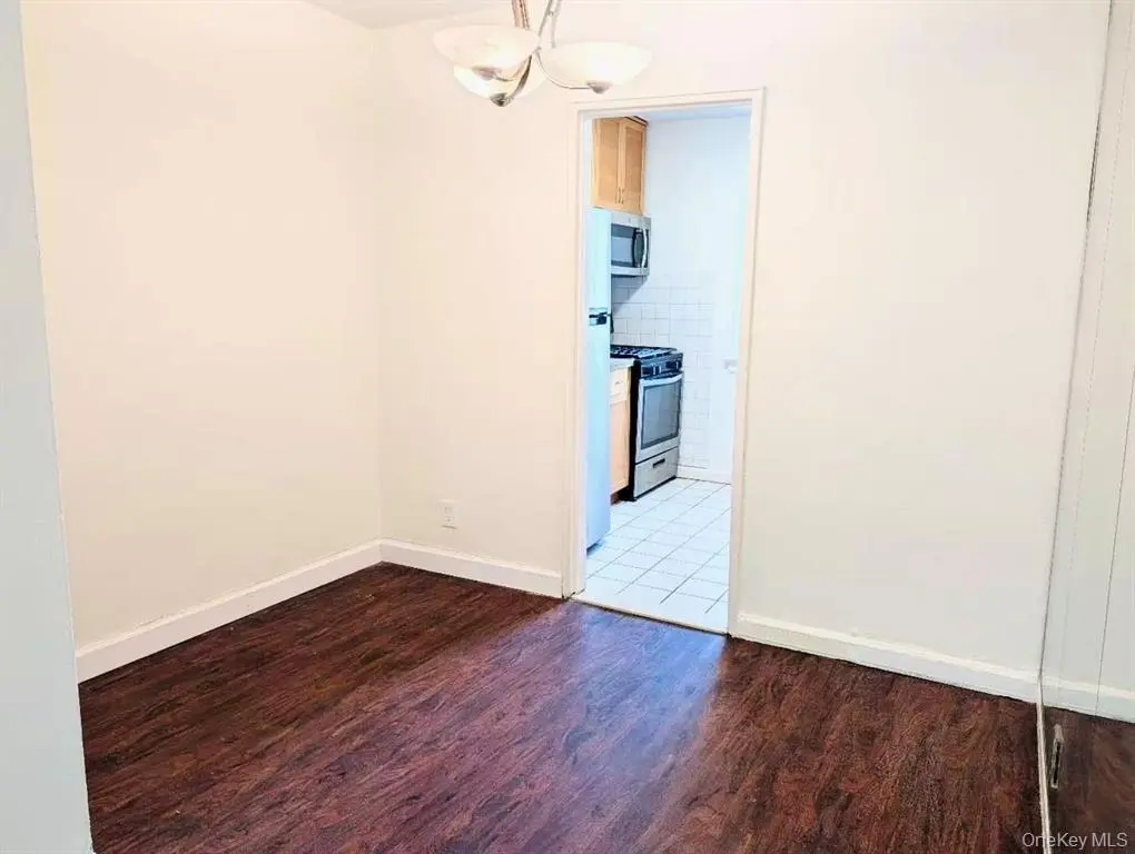 Flushing MLS#1021013 property listing photo 2