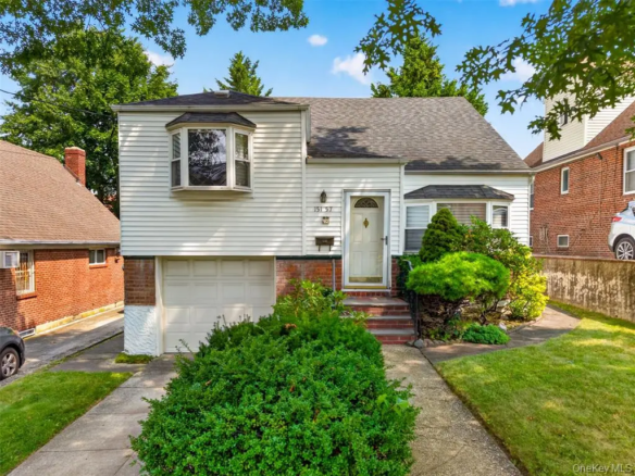 Flushing MLS#1038004 property listing photo 1