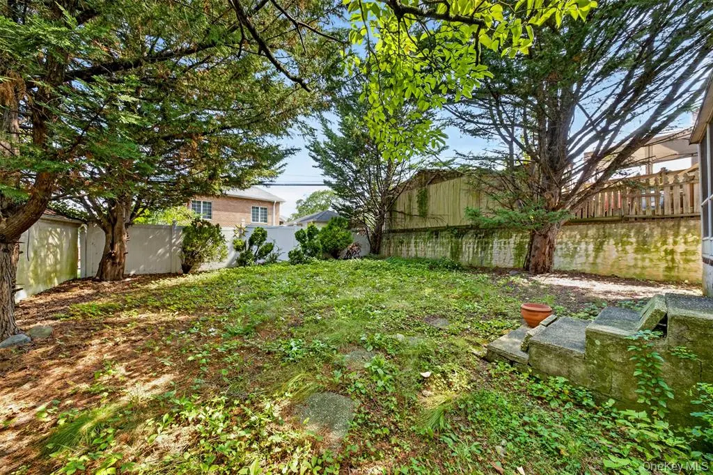 Flushing MLS#1038004 property listing photo 31