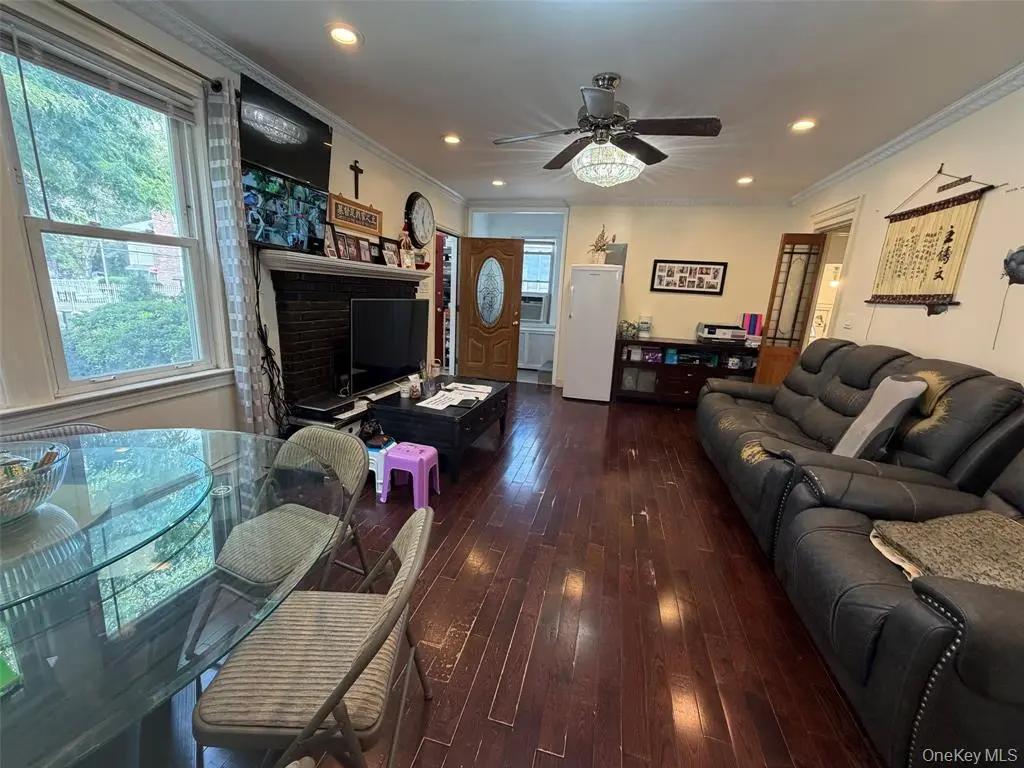 Flushing MLS#1036324 property listing photo 18
