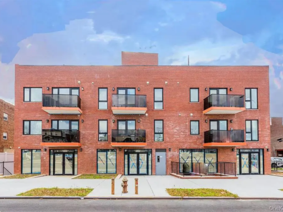 MLS#942483 Flushing 房源照片 1 / listing photo 1