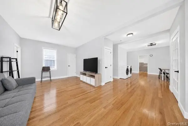 MLS#1035937 Flushing 房源照片 2 / listing photo 2