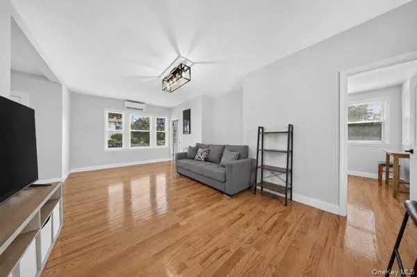 MLS#1035937 Flushing 房源照片 3 / listing photo 3