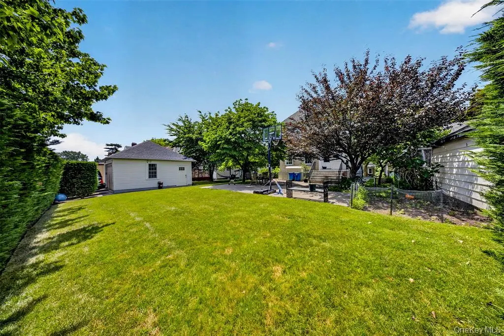 Flushing MLS#1010652 property listing photo 37