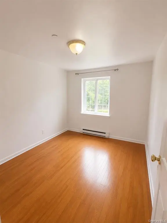 Flushing MLS#1002033 property listing photo 10