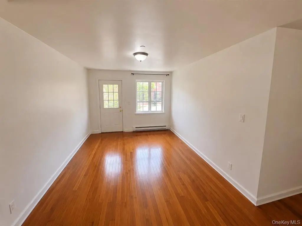 Flushing MLS#1002033 property listing photo 16