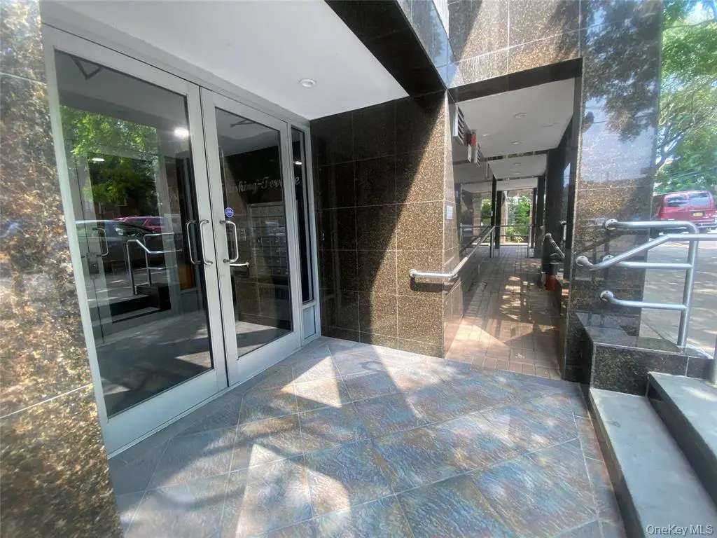 Flushing MLS#1031865 property listing photo 2