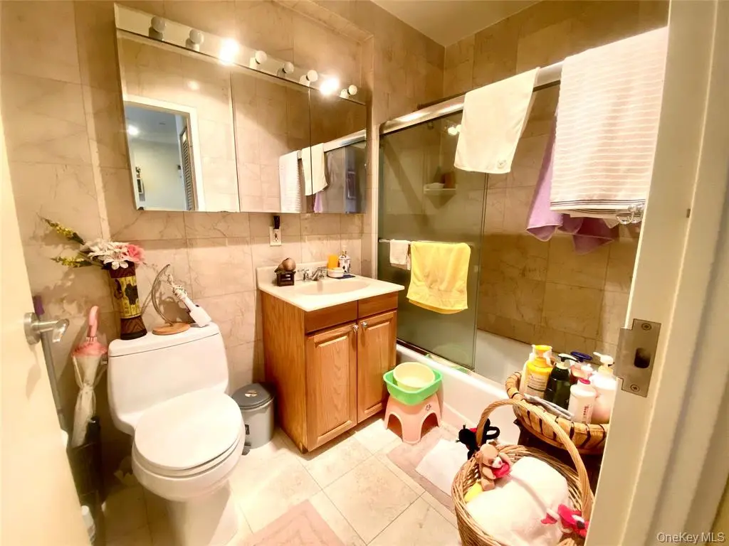 Flushing MLS#1031865 property listing photo 14