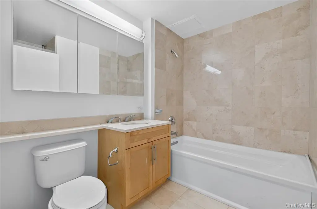 Flushing MLS#1040287 property listing photo 18