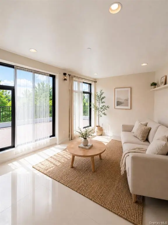 Flushing MLS#1012518 property listing photo 3
