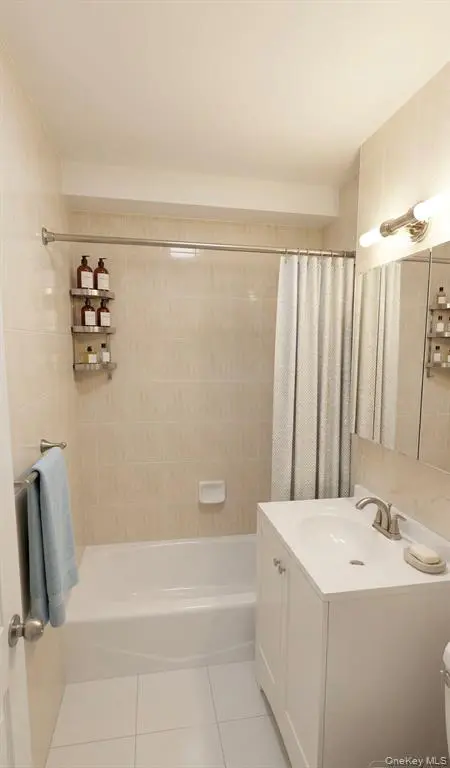 Flushing MLS#978507 property listing photo 5