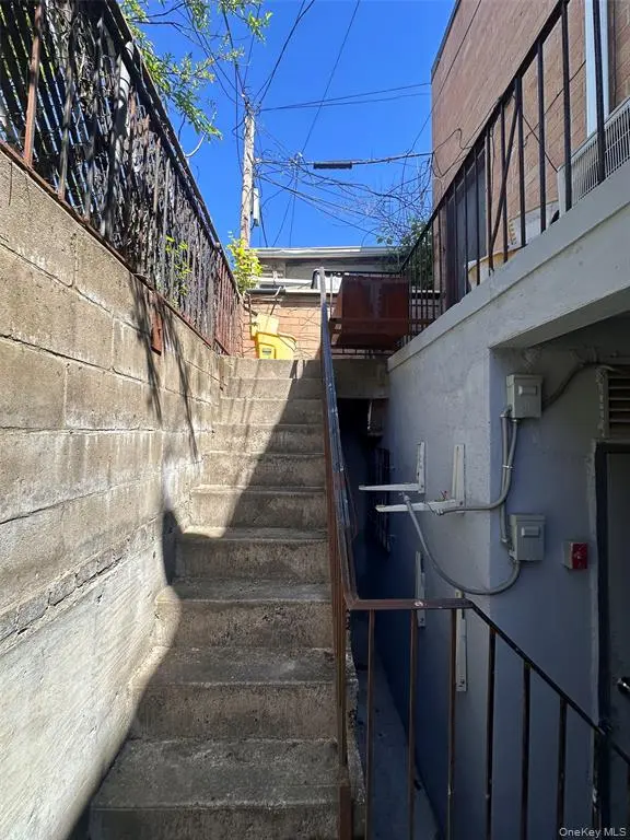 MLS#1040818 Flushing 房源照片 6 / listing photo 6