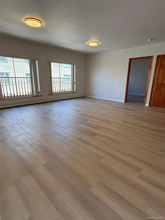 Flushing MLS#1029643 property listing photo 5