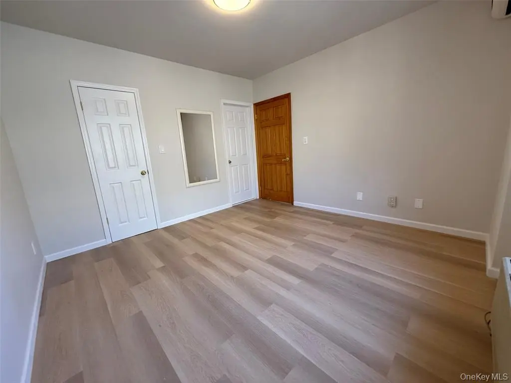Flushing MLS#1029643 property listing photo 20