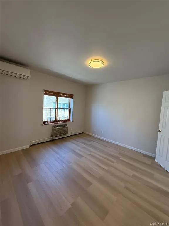 Flushing MLS#1029643 property listing photo 23