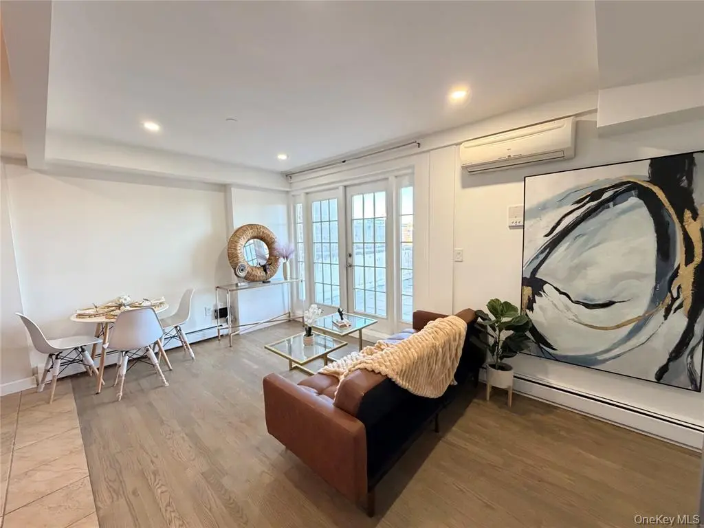 Flushing MLS#1040027 property listing photo 2