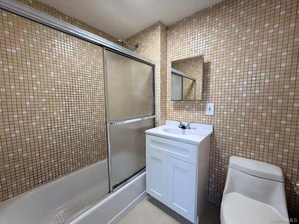 Flushing MLS#1040027 property listing photo 6