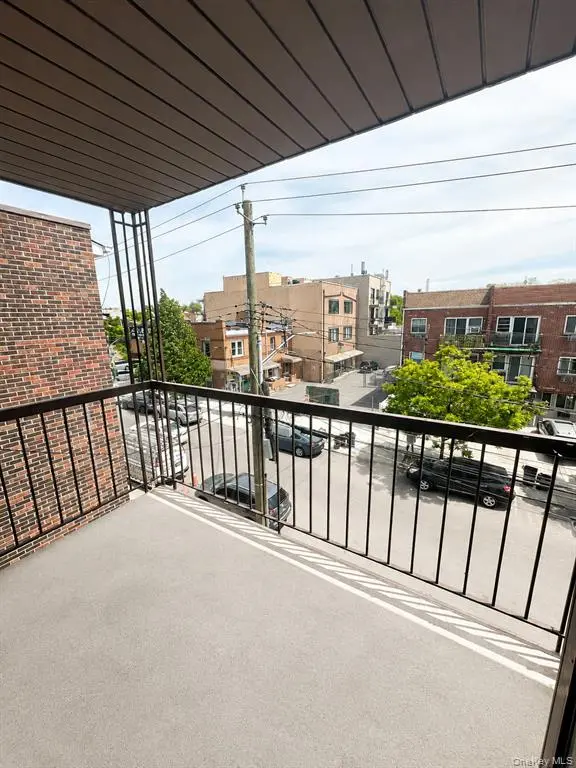Flushing MLS#1000635 property listing photo 2