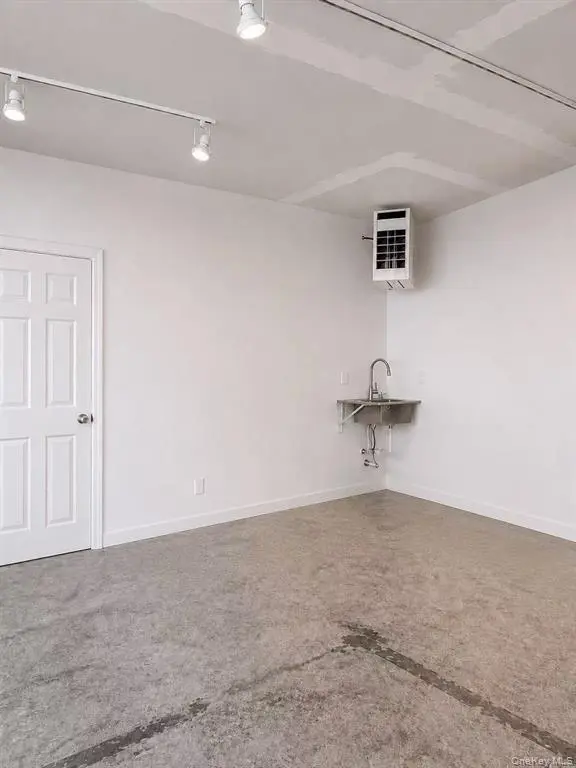 MLS#1034033 Flushing 房源照片 8 / listing photo 8