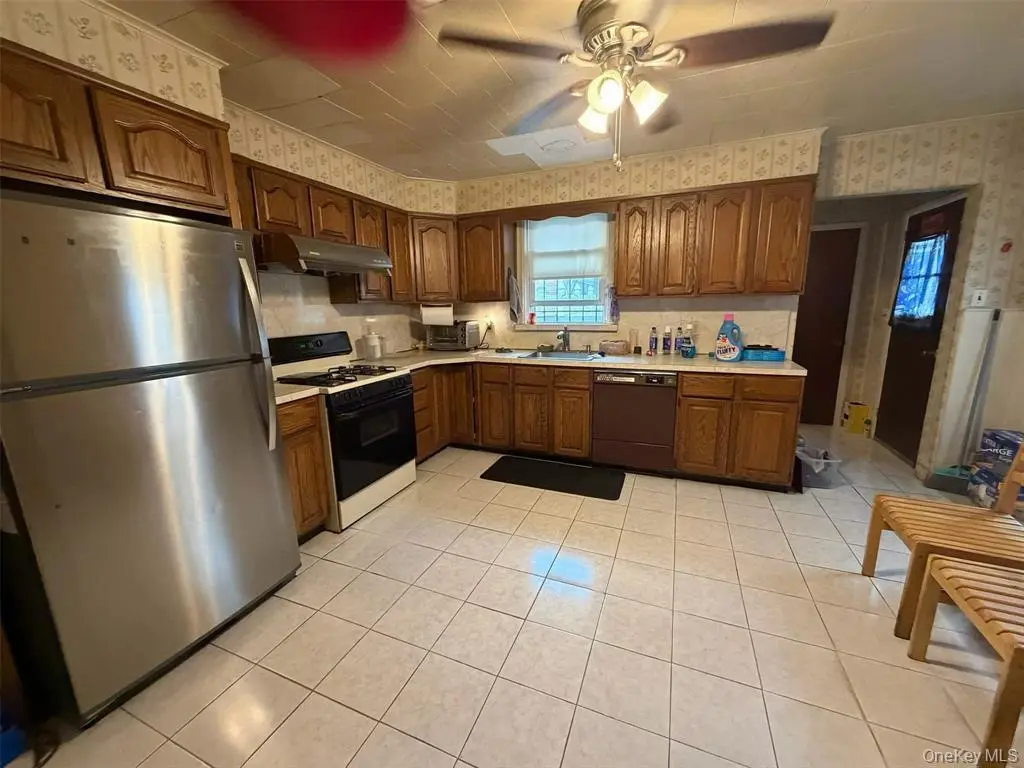Flushing MLS#1025485 property listing photo 2