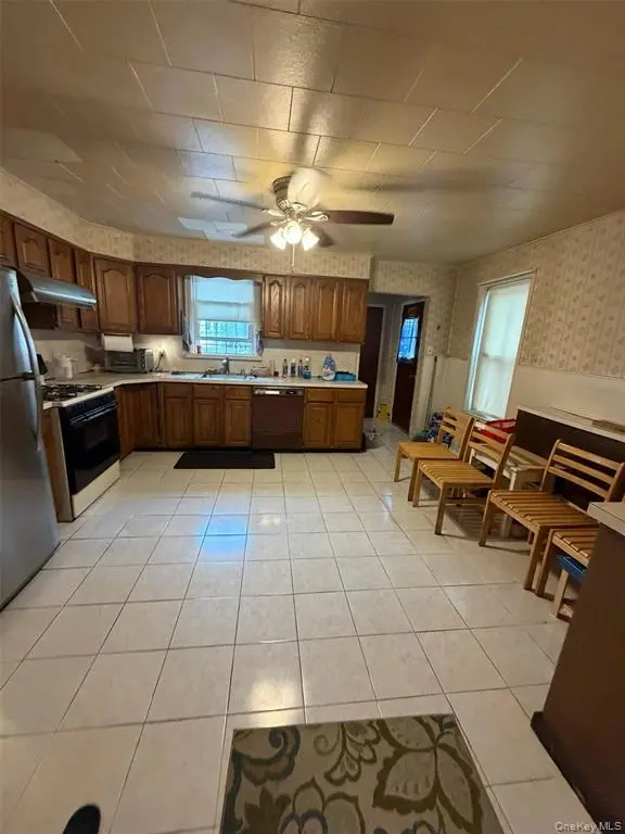 Flushing MLS#1025485 property listing photo 4