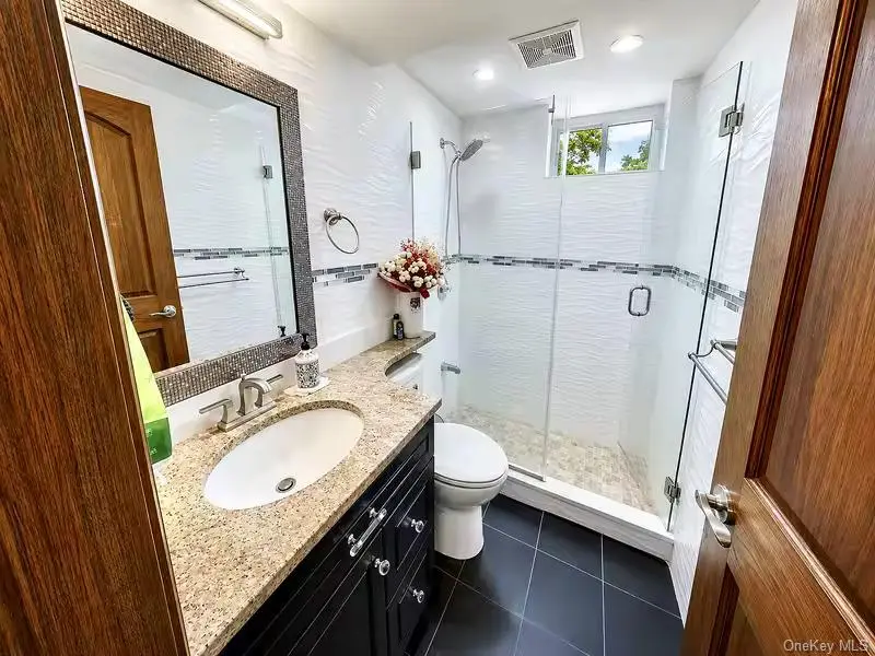 Flushing MLS#1035346 property listing photo 22