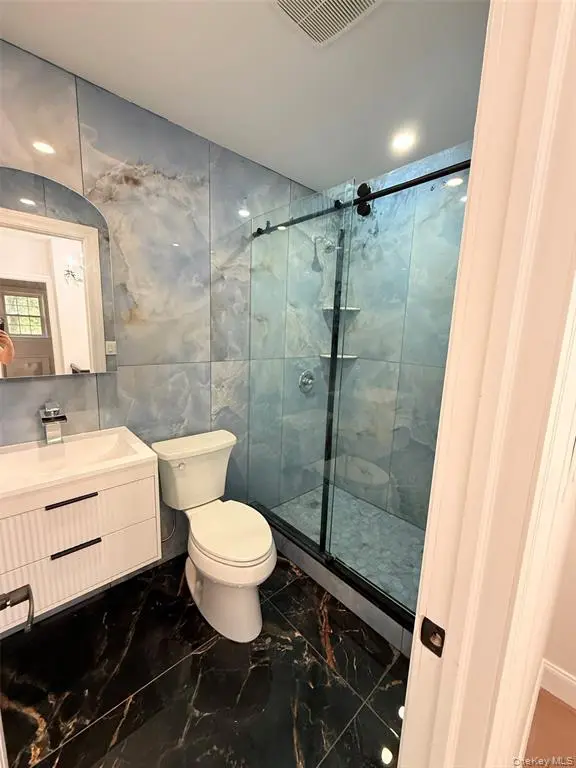 Flushing MLS#1034829 property listing photo 26