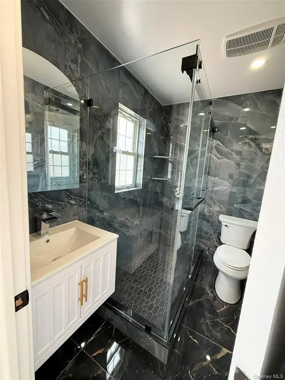 Flushing MLS#1034829 property listing photo 27