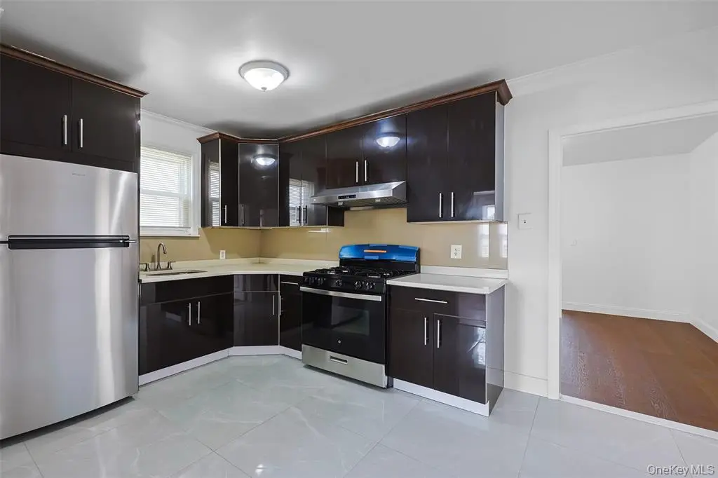 MLS#1024669 Flushing 房源照片 3 / listing photo 3