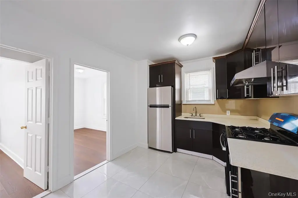 MLS#1024669 Flushing 房源照片 6 / listing photo 6