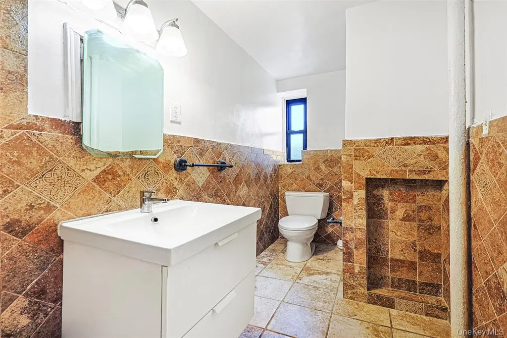 Forest Hills MLS#1040020 property listing photo 5