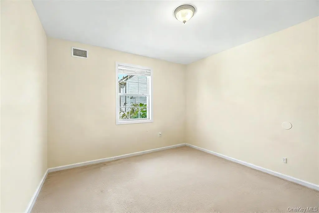 MLS#1039771 Fresh Meadows 房源照片 6 / listing photo 6