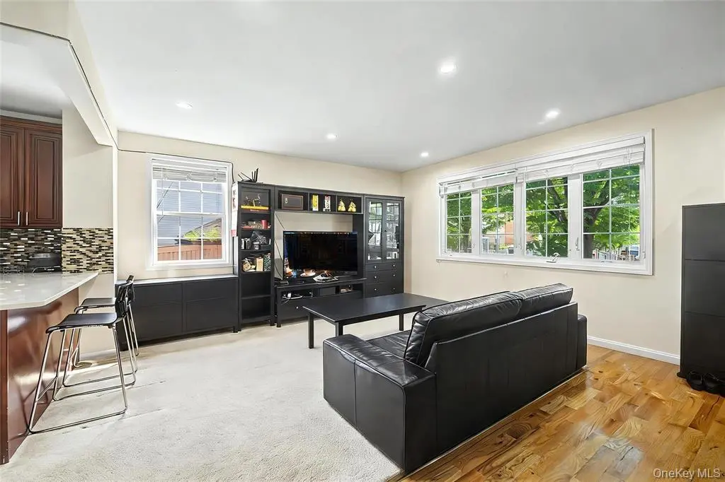 MLS#1039771 Fresh Meadows 房源照片 10 / listing photo 10