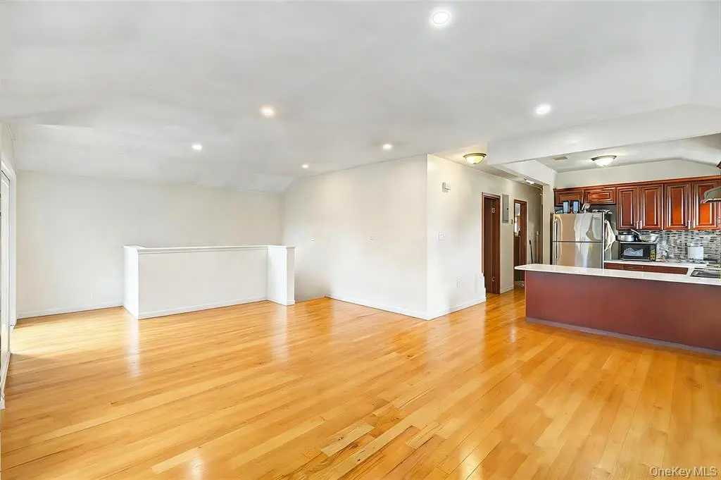 MLS#1039771 Fresh Meadows 房源照片 12 / listing photo 12