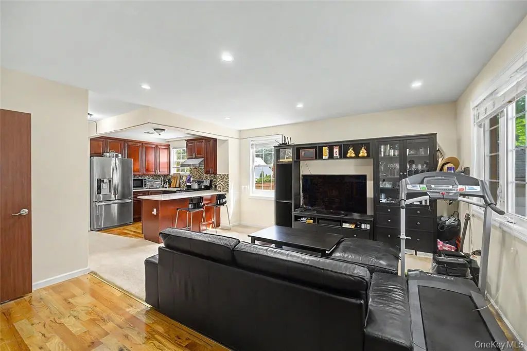 MLS#1039771 Fresh Meadows 房源照片 13 / listing photo 13