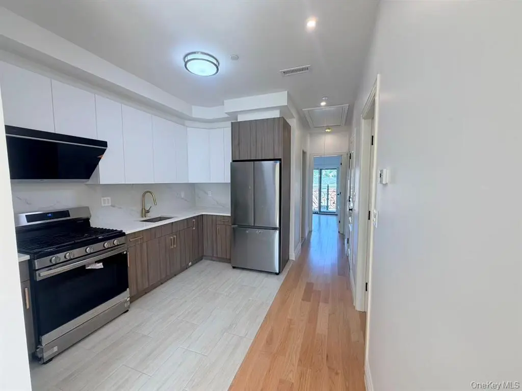 MLS#1041326 Fresh Meadows 房源照片 4 / listing photo 4
