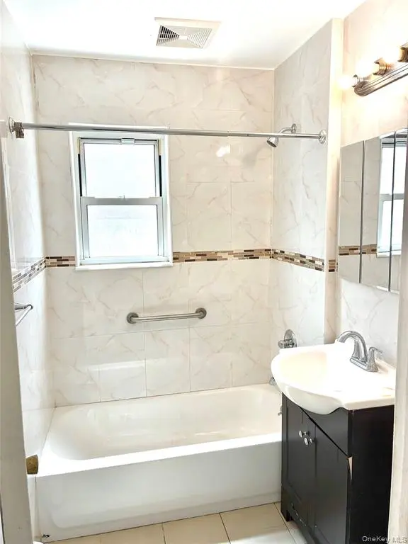 Fresh Meadows MLS#1037112 property listing photo 6