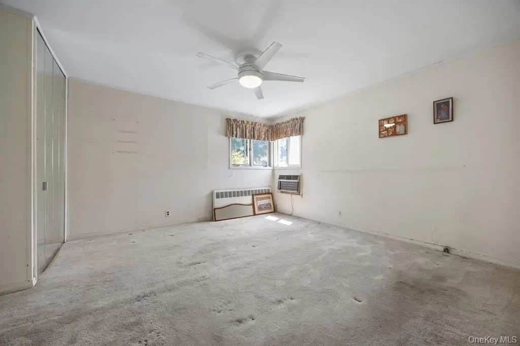 Great Neck MLS#1035175 property listing photo 16