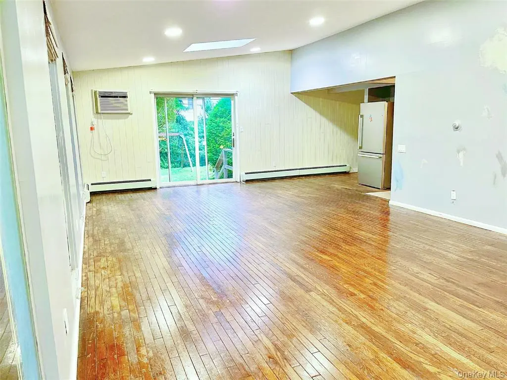 Great Neck MLS#1033536 property listing photo 22