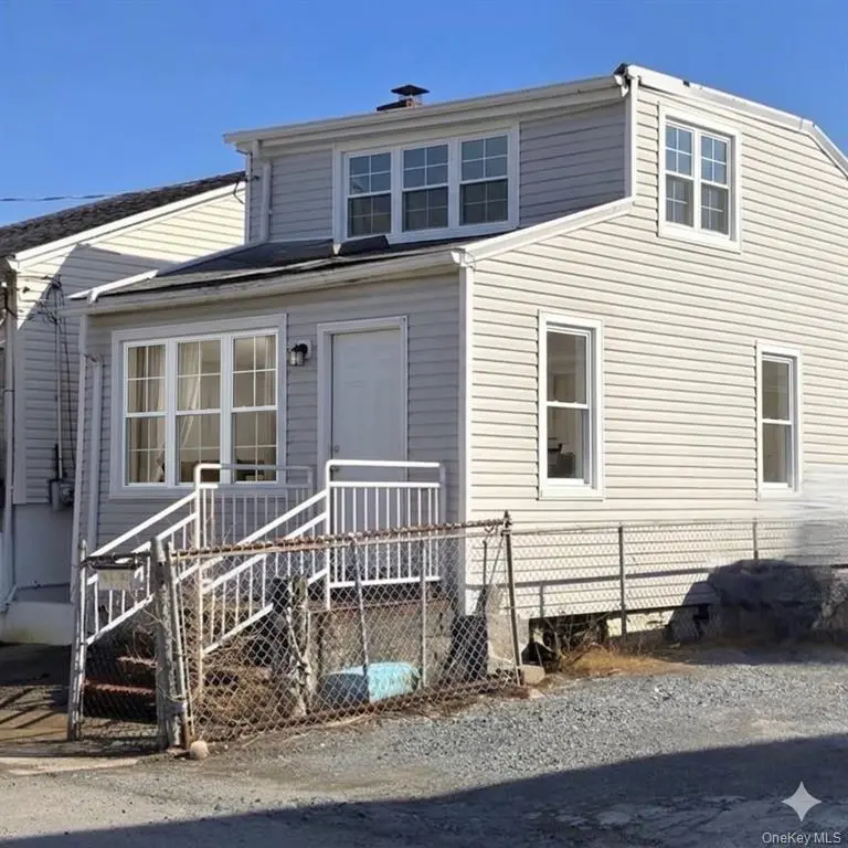 Howard Beach MLS#1019244 property listing photo 1