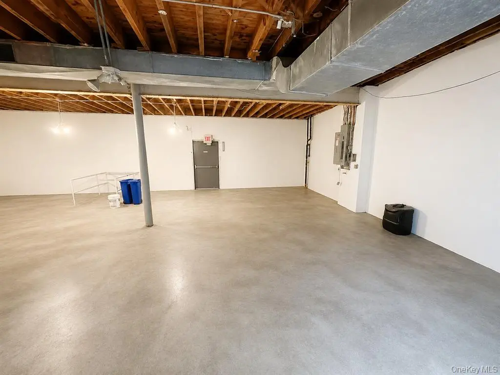 MLS#1024022 Huntington Station 房源照片 4 / listing photo 4