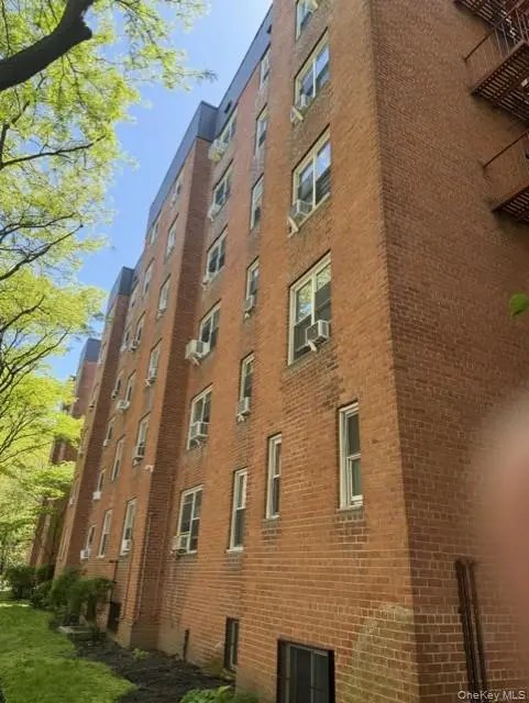 Jackson Heights MLS#999593 property listing photo 3