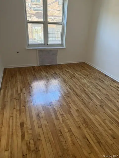 Jackson Heights MLS#999593 property listing photo 5