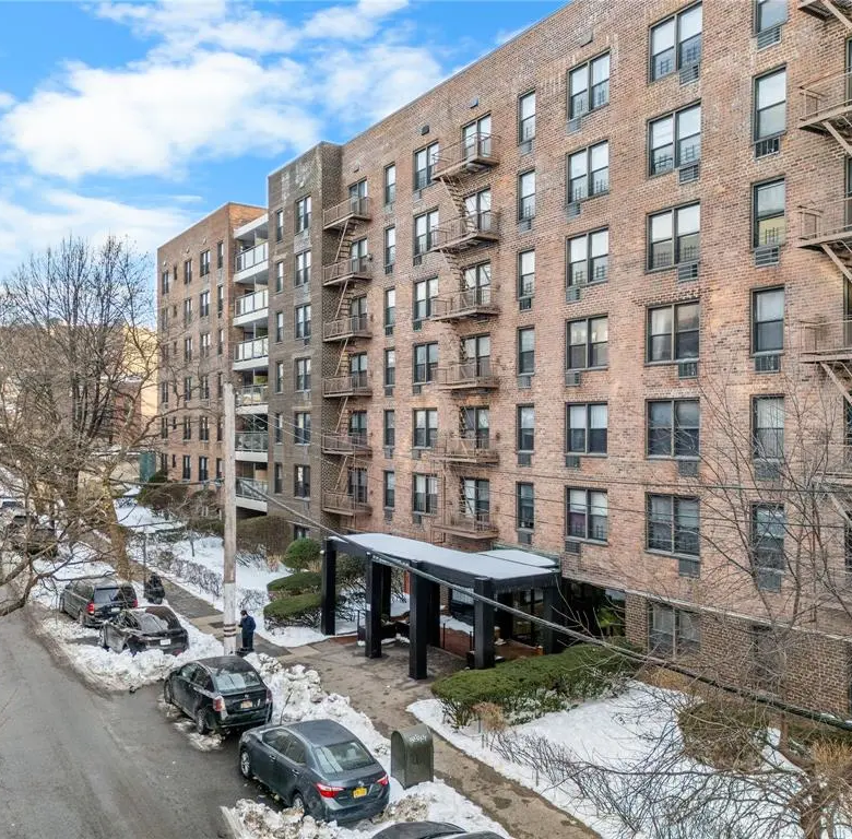 Jackson Heights MLS#961244 property listing photo 1