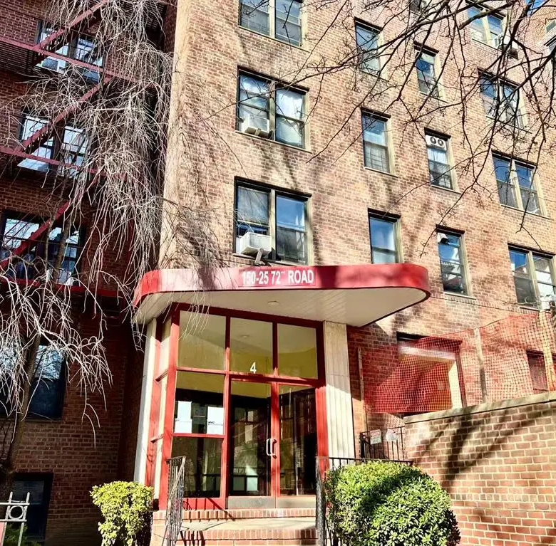 Kew Garden Hills MLS#976065 property listing photo 1