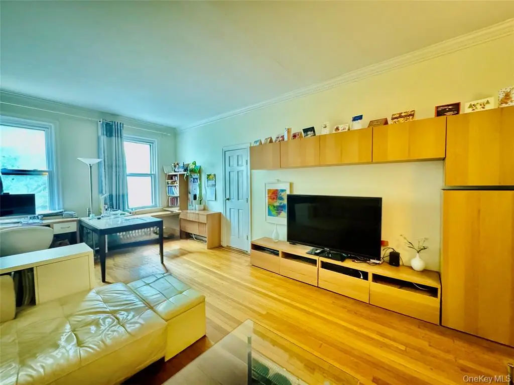 Kew Gardens MLS#1003081 property listing photo 5