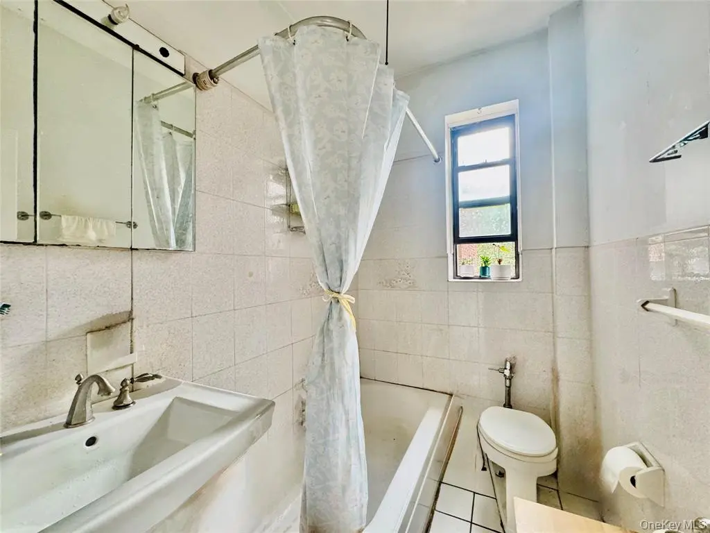 Kew Gardens MLS#1003081 property listing photo 17