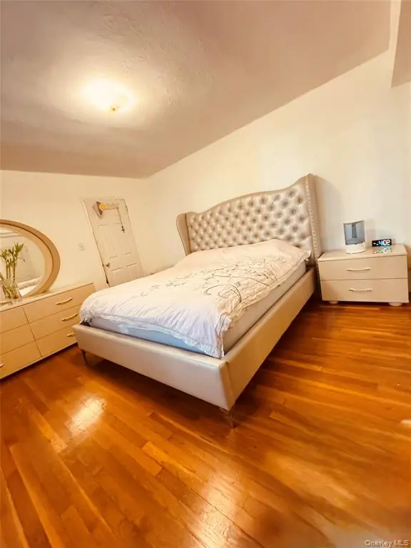 Kew Gardens MLS#1013170 property listing photo 12