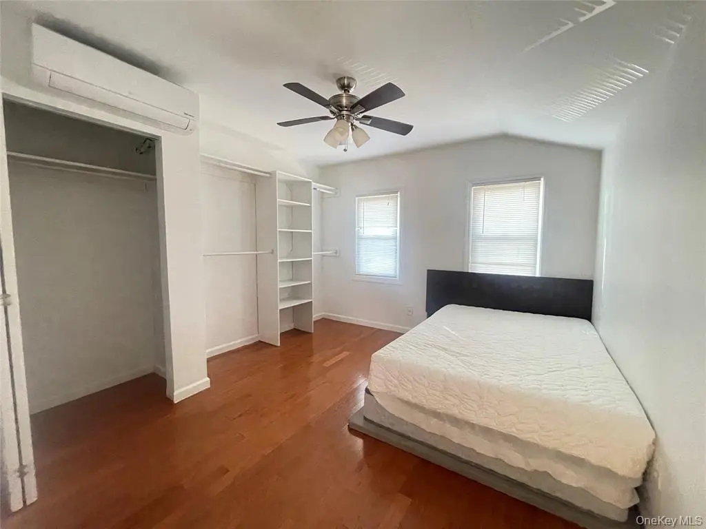 MLS#1024131 Little Neck 房源照片 6 / listing photo 6